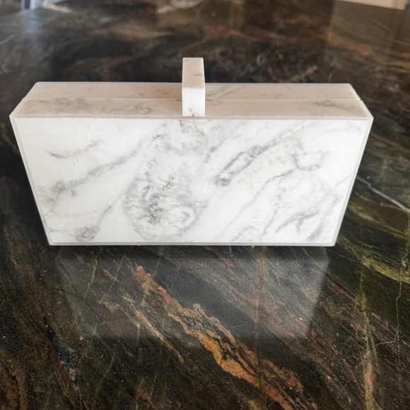 L'Afshar Marbe White Medium Clutch Bag - Picture 4 of 11